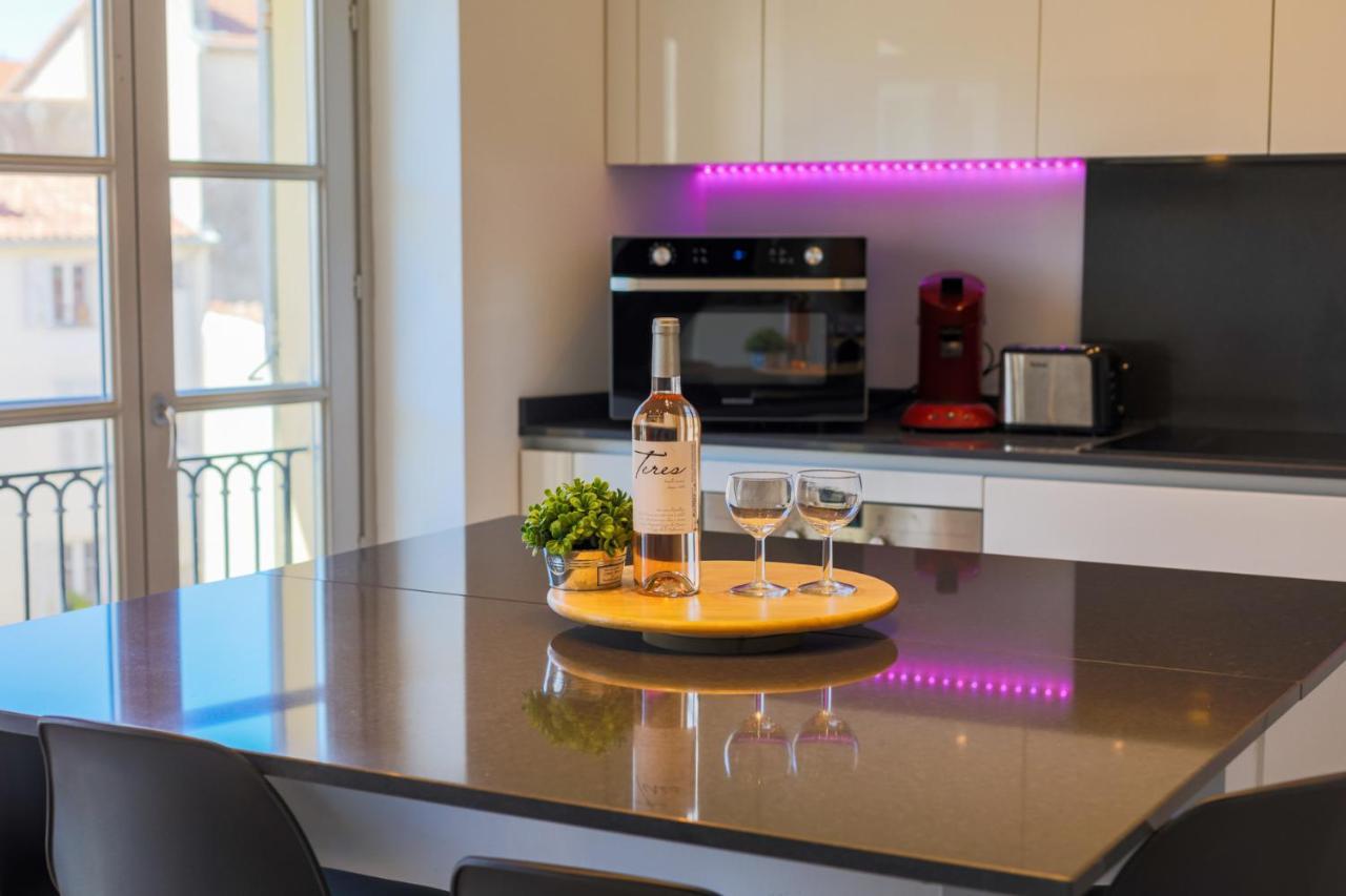 The Liberty Ap4200 By Riviera Holiday Homes Nice Ngoại thất bức ảnh