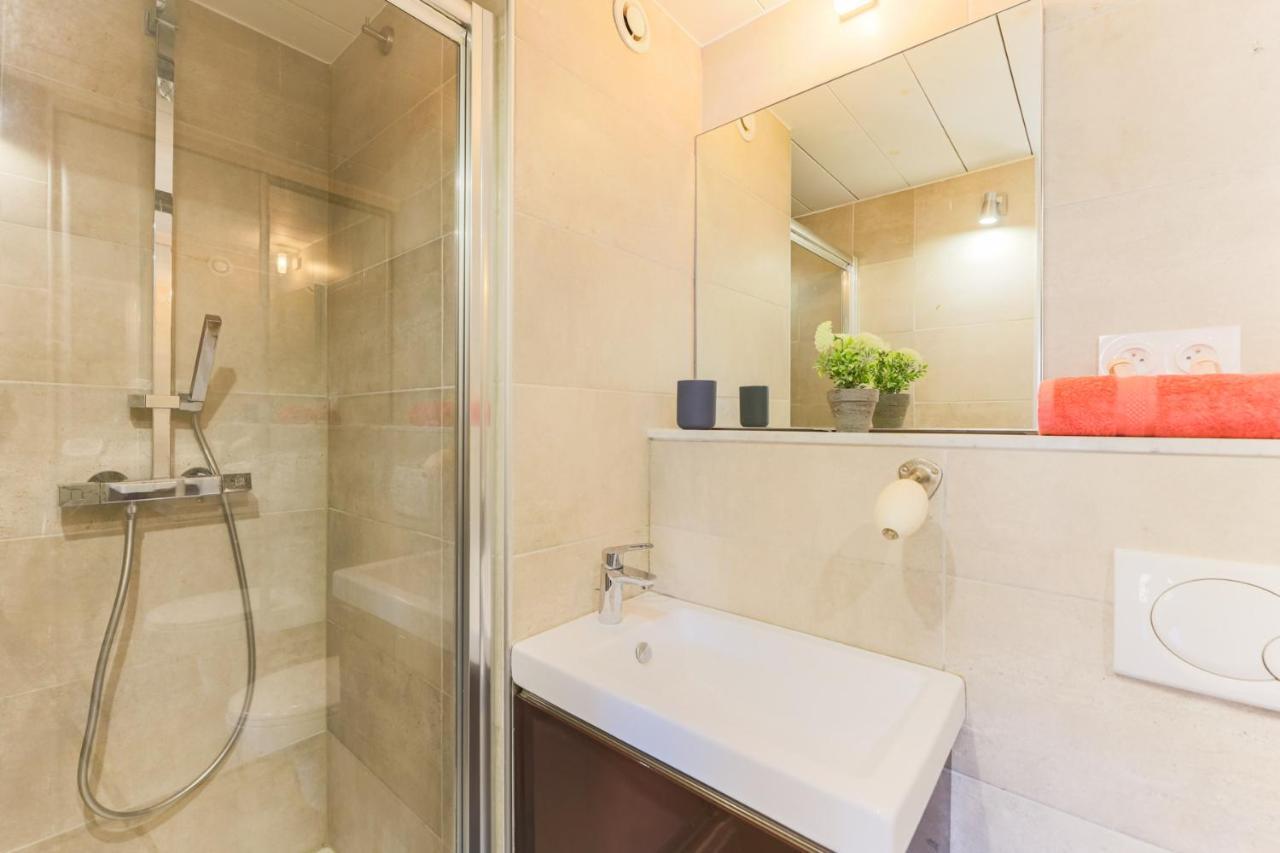 The Liberty Ap4200 By Riviera Holiday Homes Nice Ngoại thất bức ảnh